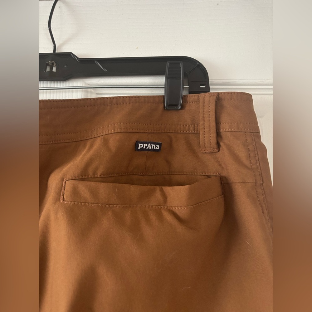 Prana Brown Flat Front Men's Shorts - Picture 4 of 5
